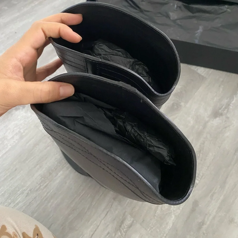 Authentic YSL - Picture 4 of 11